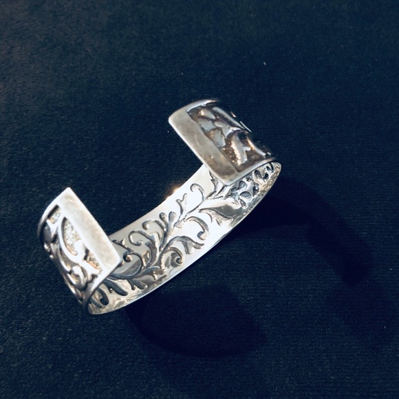 Silpada Ahead of the Curve Bracelet B3080 - Picture 2 of 2